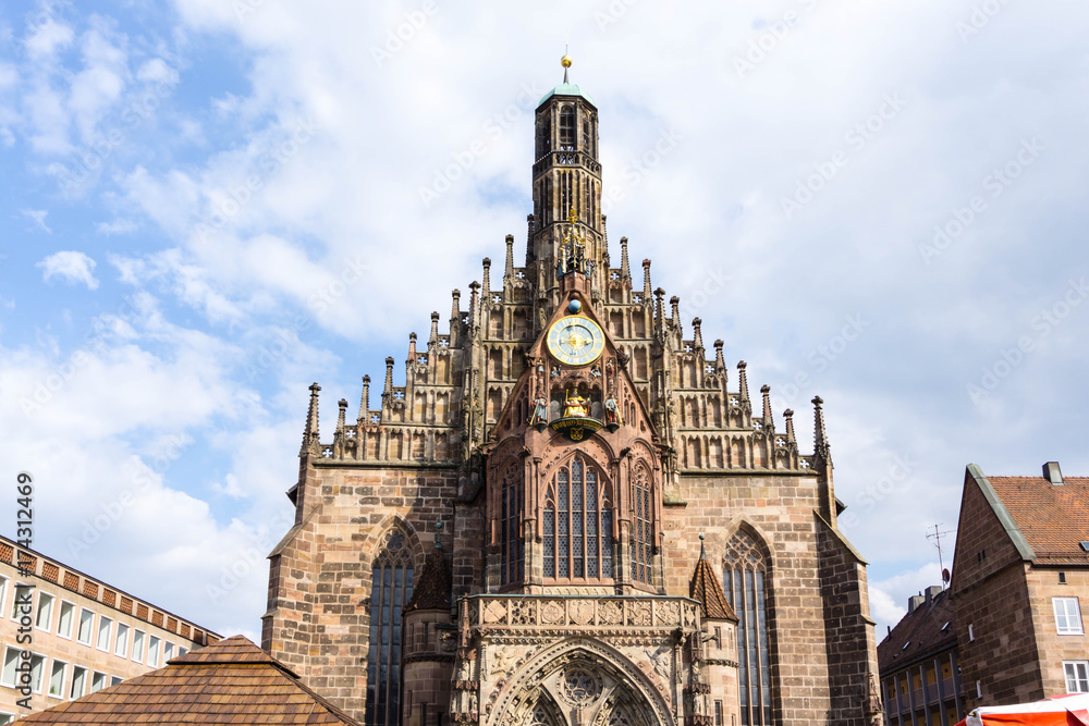 Fototapeta premium Frauenkirche in Nürnberg