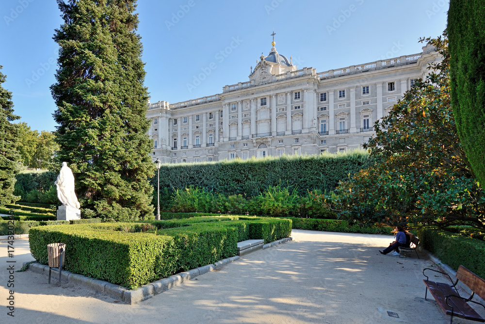Fototapeta premium Royal Palace in Madrid, Spain