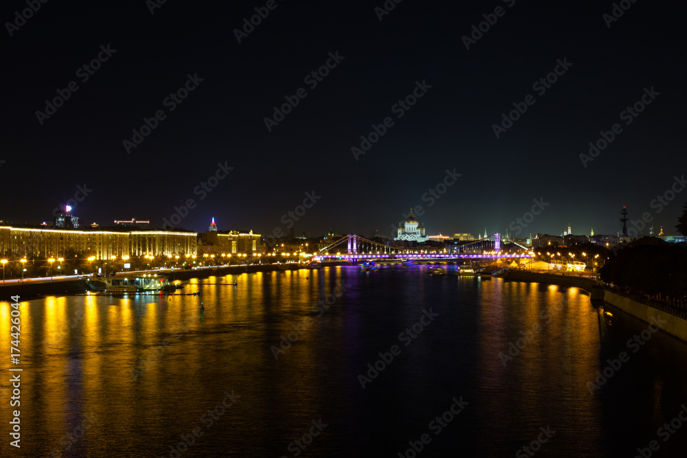 Москва река ночь