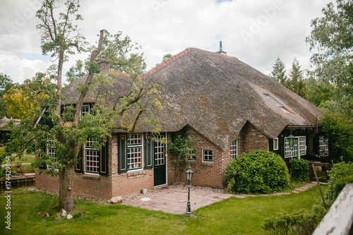 House in Githorne, Netherlands © Mashanezemnush