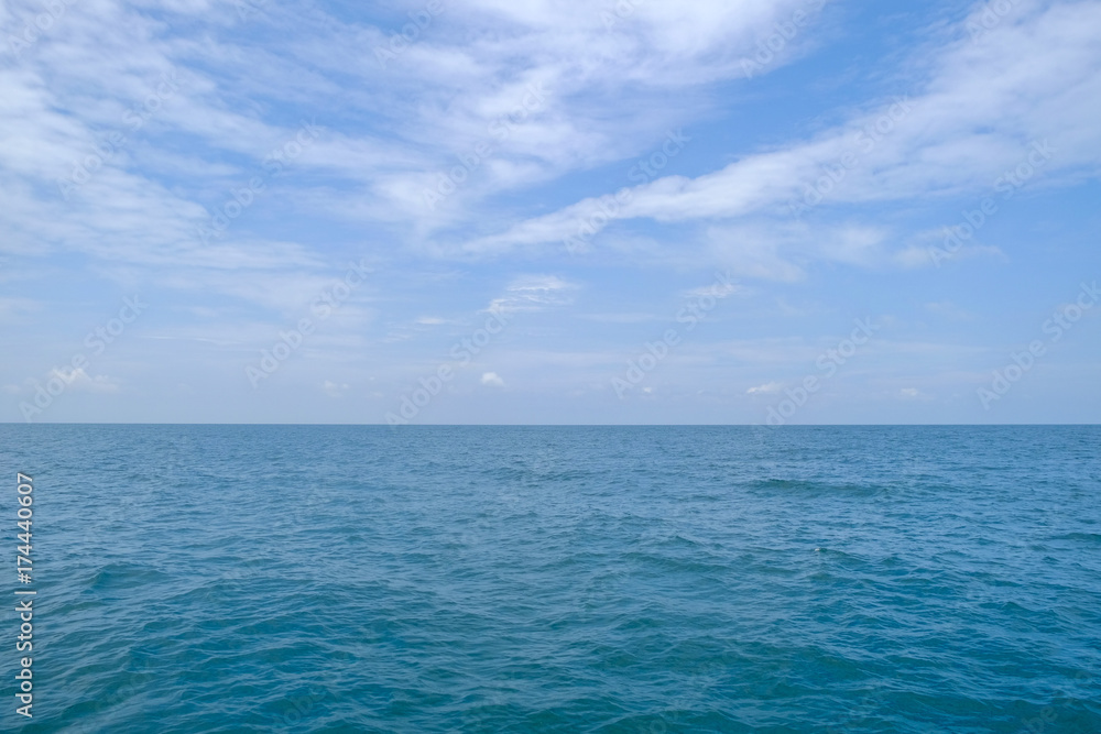 Sea and sky on daytime, Seascape of the Gulf of Thailand, in the East, Thailand, Eastern Thailand There are famous tourist attractions such as Koh Samet and Koh Chang, etc.