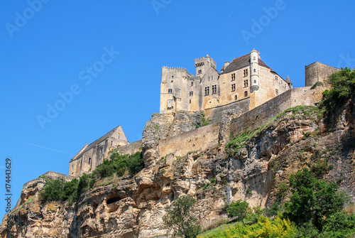 Beynac et Cazenac. Le château vu du village. Dordogne. Nouvelle Aquitaine © guitou60