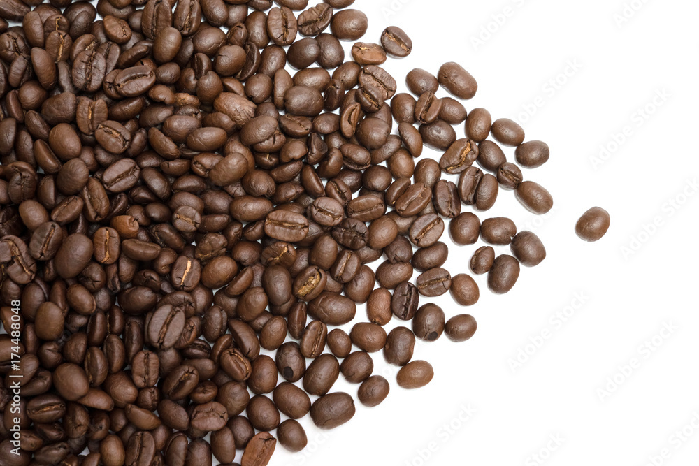Naklejka premium Coffee beans for background isolated on white. Close up image and high resolution.