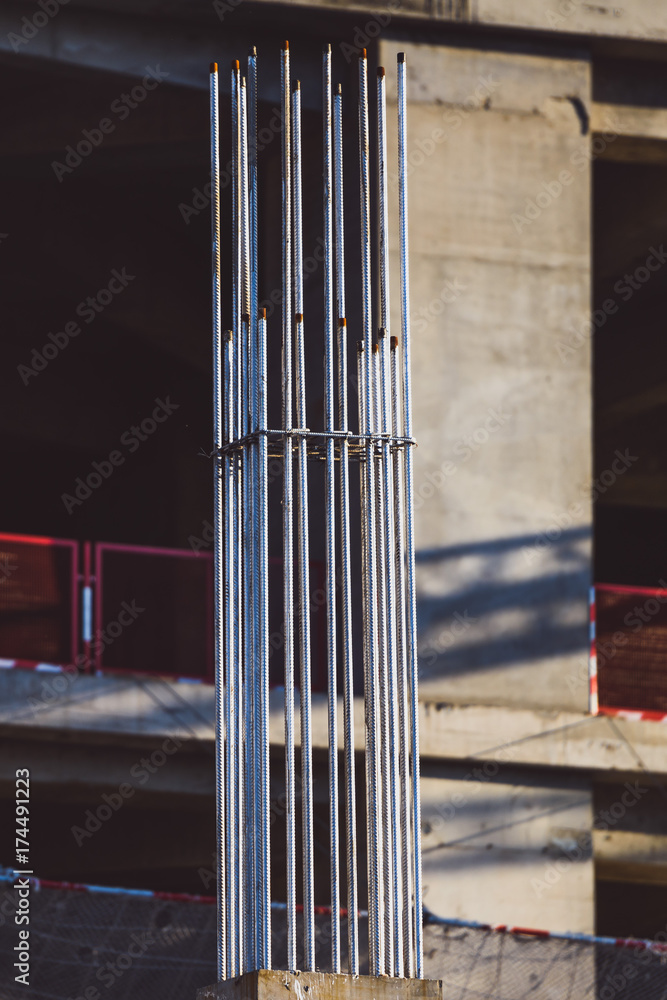 Obraz premium Constructing new high-rise building
