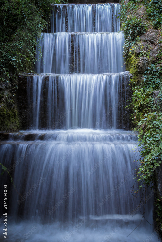 Fototapeta premium Beautiful Lush Waterfall, Wasserfall