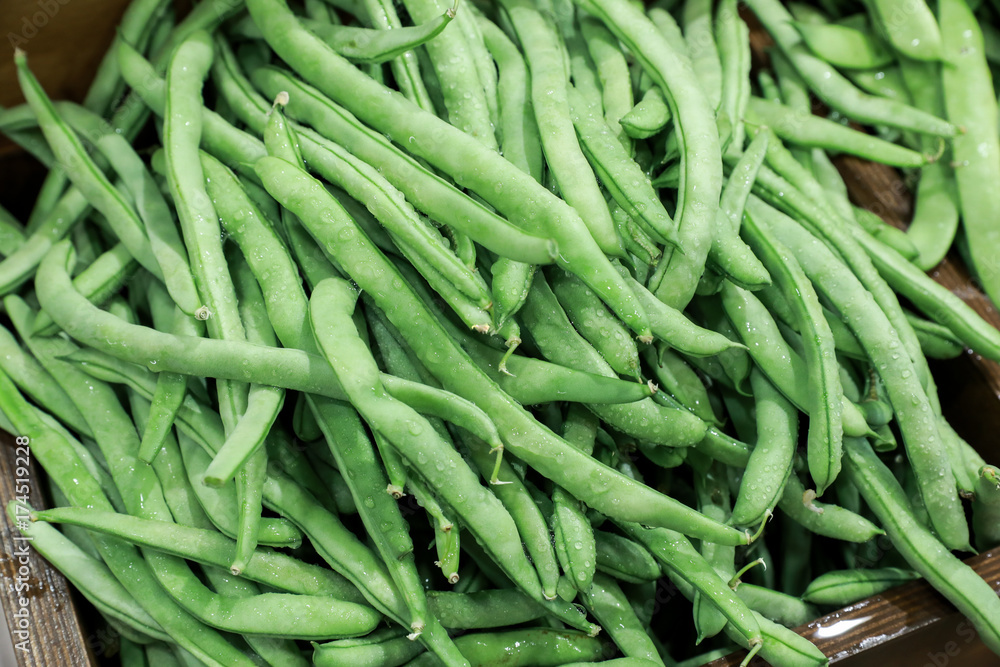 Fresh fresh green beans in the grocery shop.