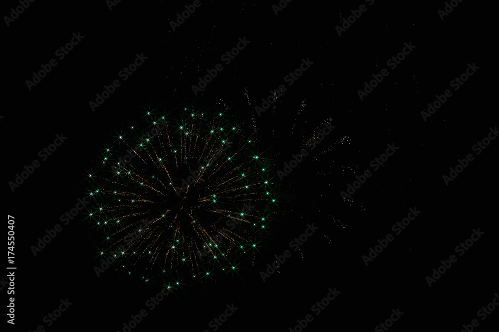 Obraz premium Festive fireworks in the dark sky