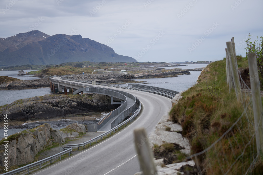 Obraz premium Atlantic Ocean Road