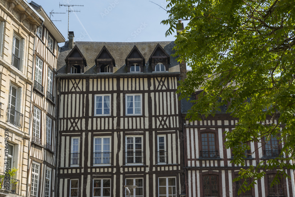 Fototapeta premium Façades des maisons médiévales de Rouen