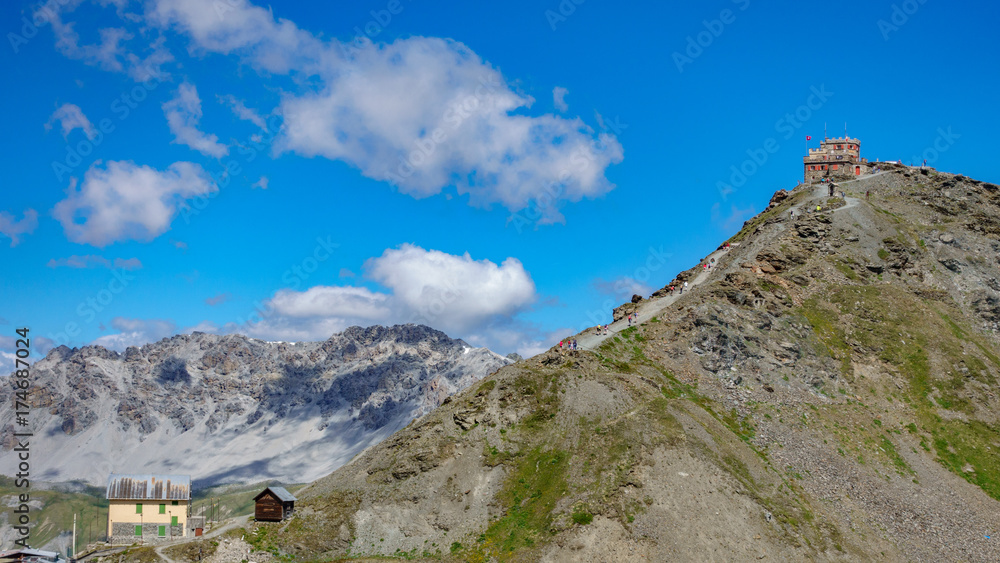 Viewpoint in Stelvio pass with tourists