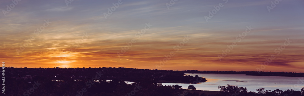 スワン川の夕日 オーストラリア パース