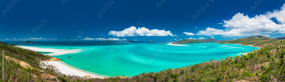 Panoramic view of the amazing Whitehaven Beach in the Whitsunday Islands, Australia