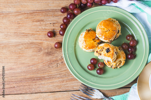 Wallpaper Mural Raisins Scone Torontodigital.ca