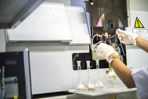 Scientists are using Atomic Absorption Spectroscopy (AAS) to analyze heavy metals in sample solutions.For example, element Pb, Fe, Mn, Ag, etc.