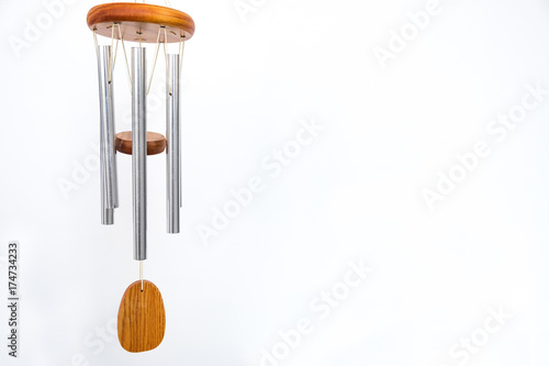 Foto wind chimes isolated on white