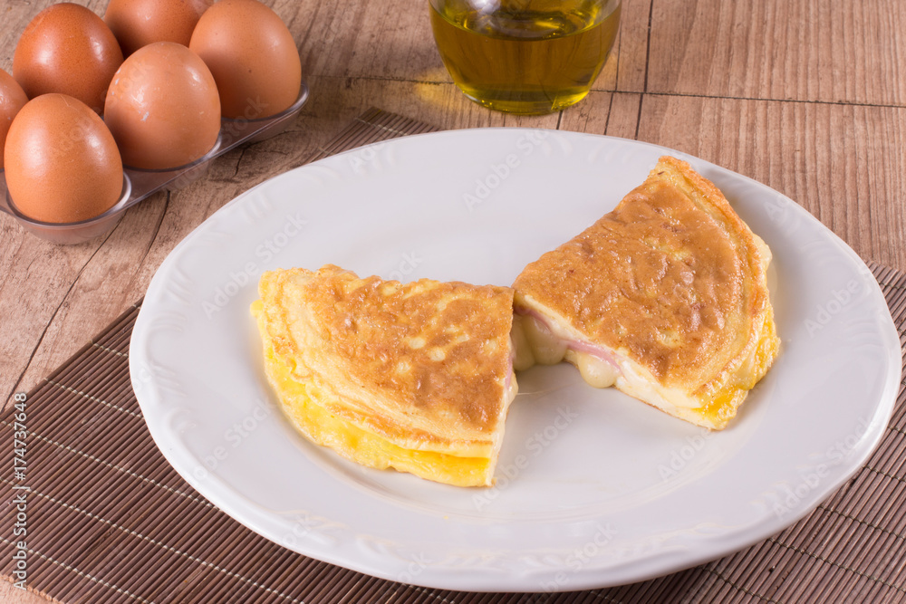 Omelet with cheese and ham