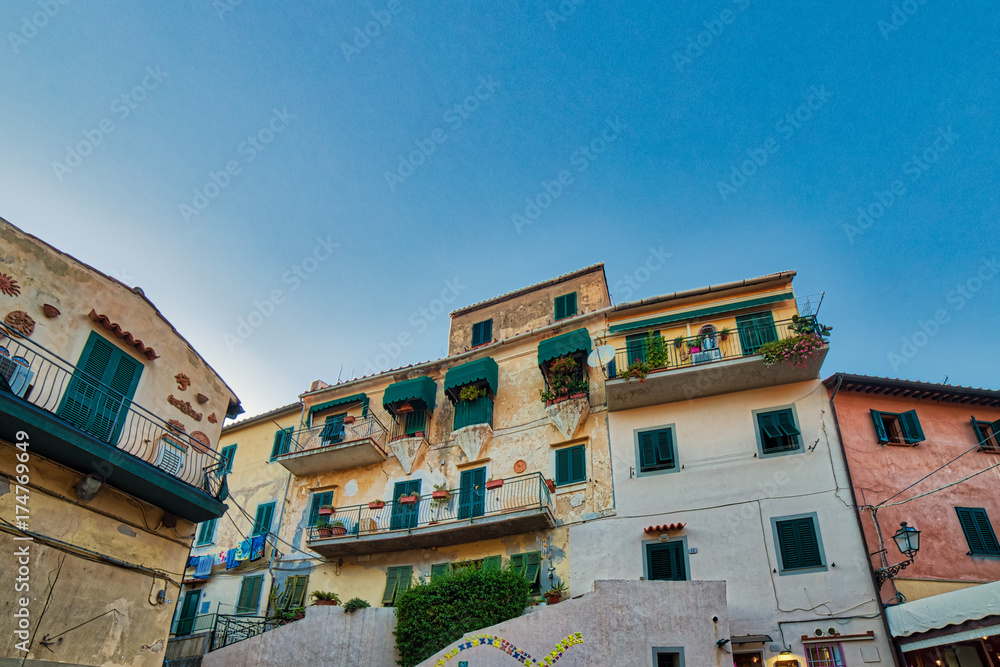 picturesque houses in Italy
