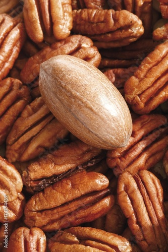 Pecans, full format