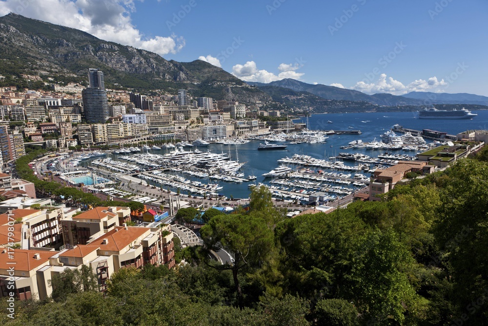 Overlooking the harbour of Monaco, Port Hercule, Monte Carlo, Principality of Monaco, Cote d'Azur, Mediterranean Sea, Europe, PublicGround