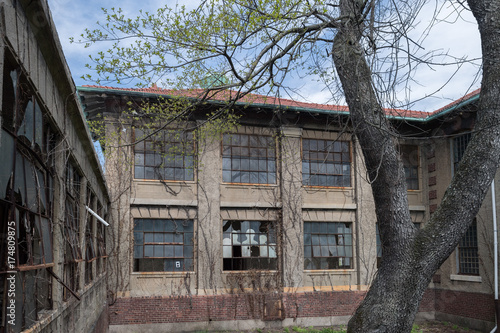 Photos ellis island abandoned psychiatric hospital interior rooms