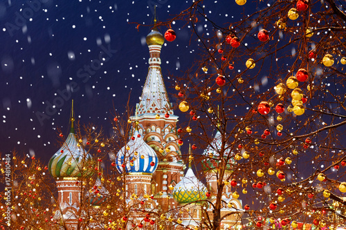 Obraz na płótnie Christmas decoration of the red square in Moscow w salonie