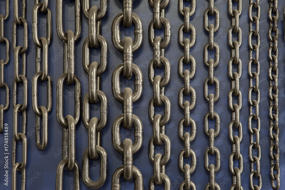 Chains, chain links Chains, chain links