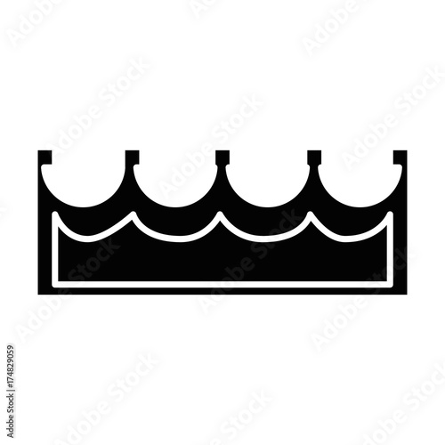 pixelated queen crown icon