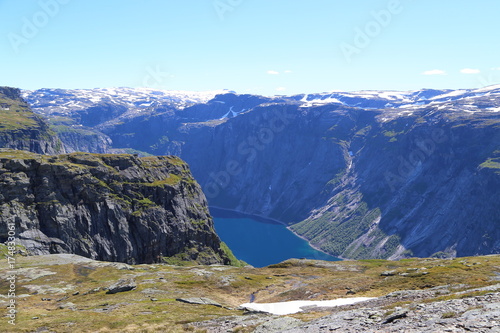 The way to Trolltunga, Norway © Claudio