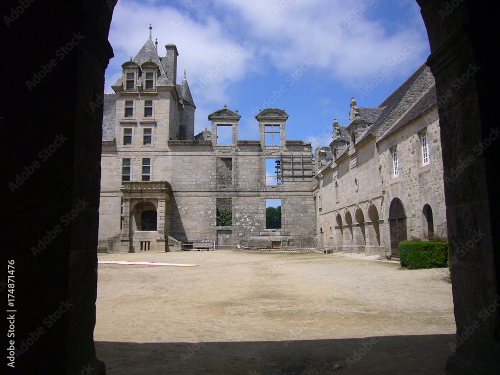 Château de Kerjean, Saint-Vougay, Finistère 
