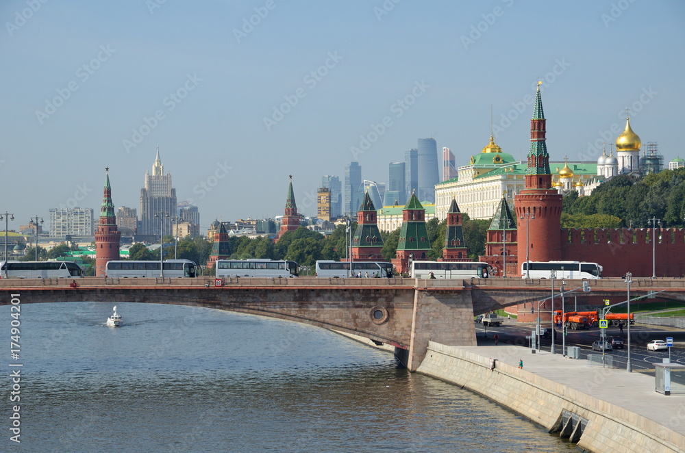 Beautiful view on Moscow Kremlin and Big Moskvoretsky bridge