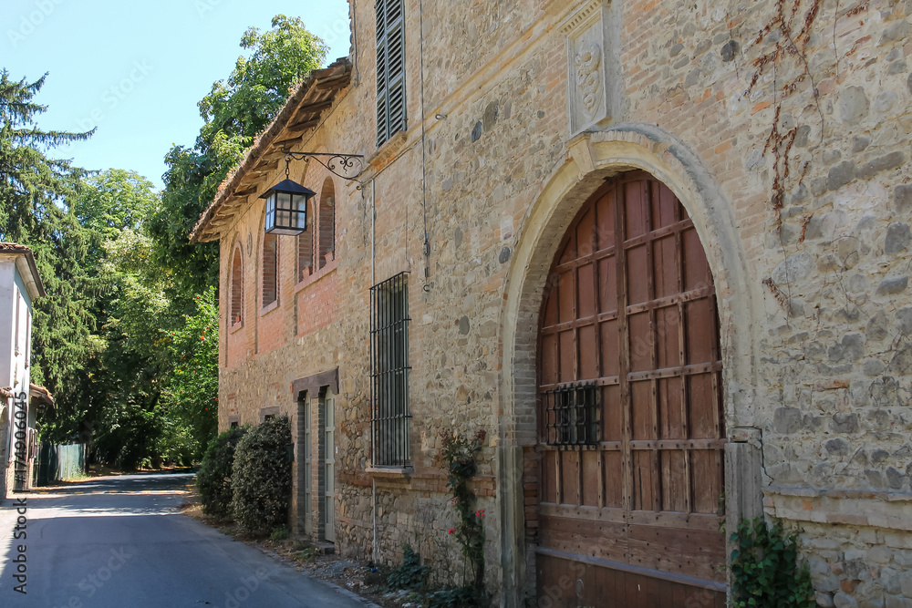 Fototapeta Stare budynki w starożytnym Grazzano Visconti, Włochy