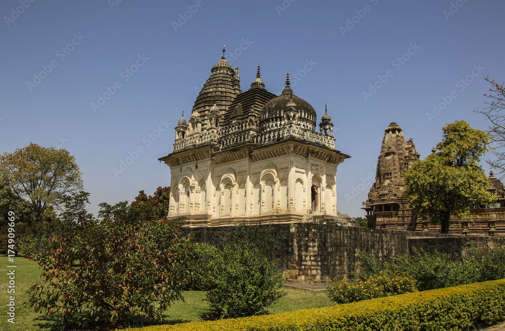 Obraz premium Pratapeshwar Temple,western Temples of Khajuraho,India