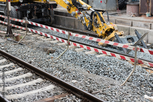 Gleisbauarbeiten in einem Bahnhof