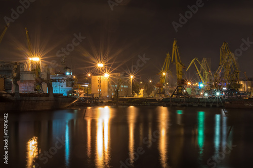Cargo crane at the port of Odessa © GPetro85