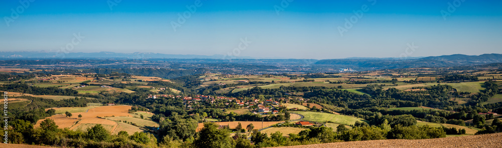 Panorama sur la vallée du Rhône et le Pilat de la Croix Régie