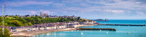 Foto Panoramic view of Cancale, located on the coast of the Atlantic Ocean on the Bai