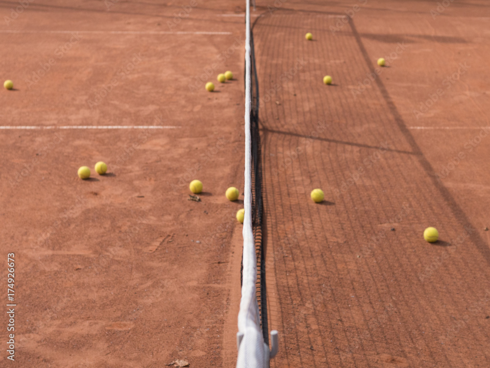 Tennis, tennis balls, court