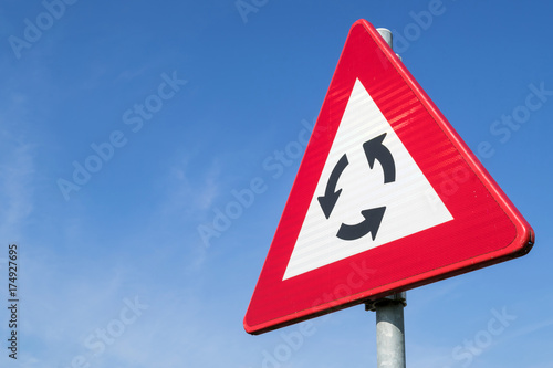 Dutch road sign: roundabout