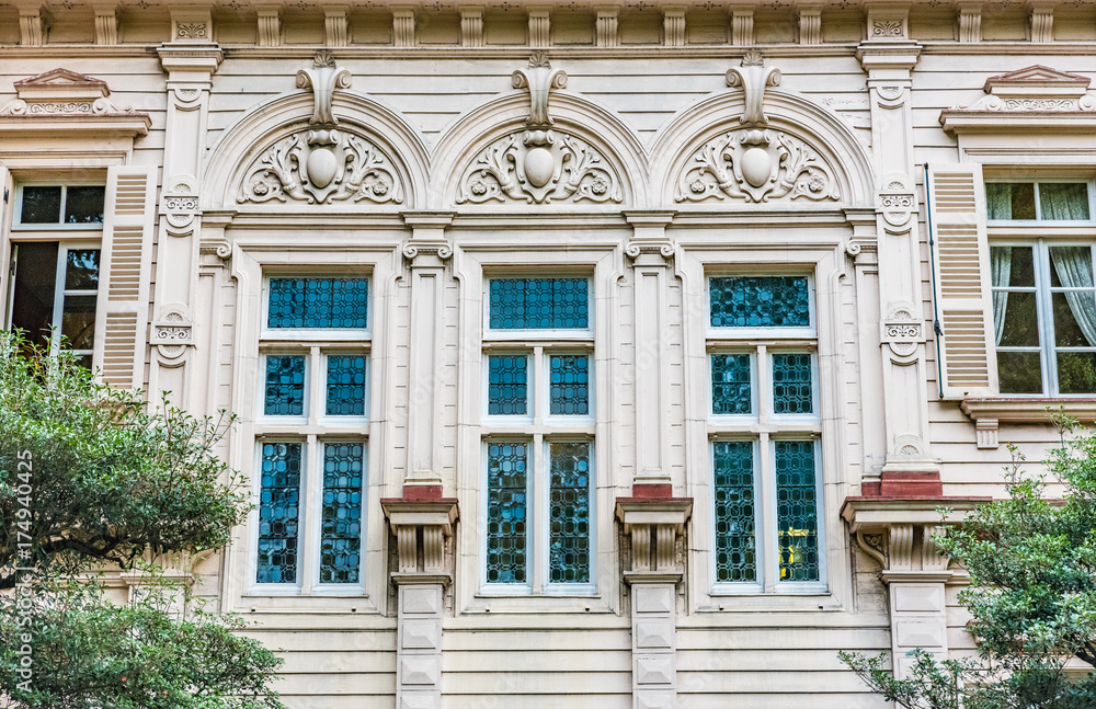 Antique style windows Antique style windows