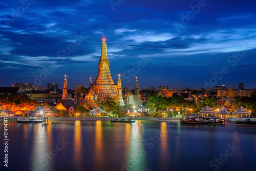 Wat Arun and Arun pagoda