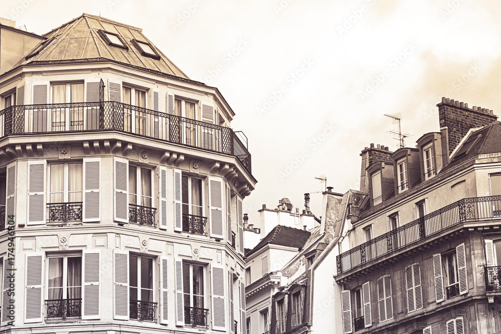 Fototapeta premium Real Estate - Paris - France