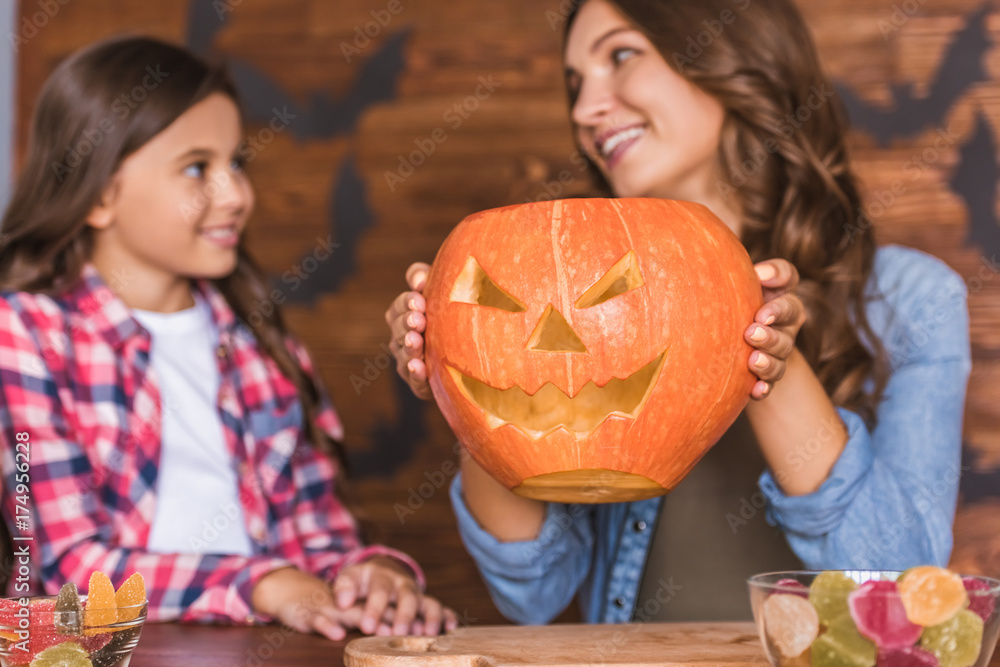 Fototapeta premium Mom and daughter ready for Halloween