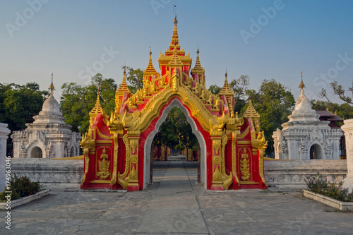 Wallpaper Mural Myanmar Mandalay Kuthodaw Pagoda Torontodigital.ca