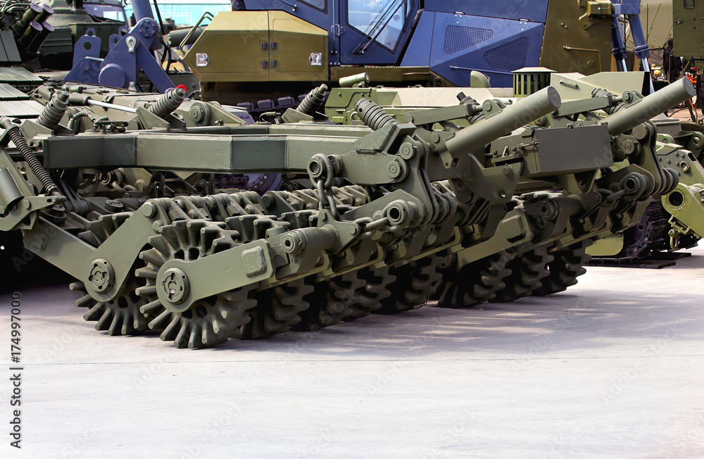 Tank mine sweeper Tank mine sweeper