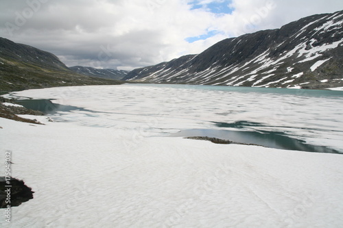 Lac gelé en Norvège