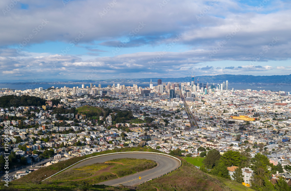 Panoramic view of San Francisco at Sunset from Twin Peaks Hill, San Francisco, California, USA