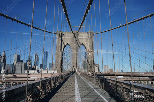 Brooklyn Bridge New York Manhattan Hudson River © worldshotz.com