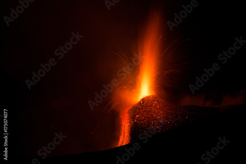 Eruzione del vulcano Etna  photo