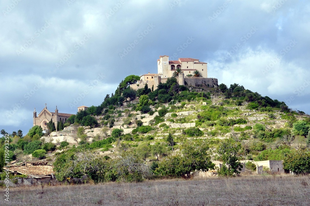 Fototapeta premium Burg Artá auf Mallorca
