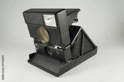 Retro Instant Film Camera 